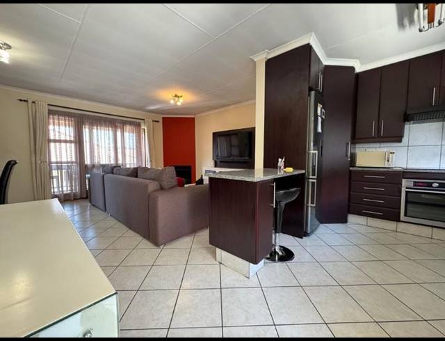 2 BEDROOM TOWNHOUSE FOR SALE IN MEYERSDAL